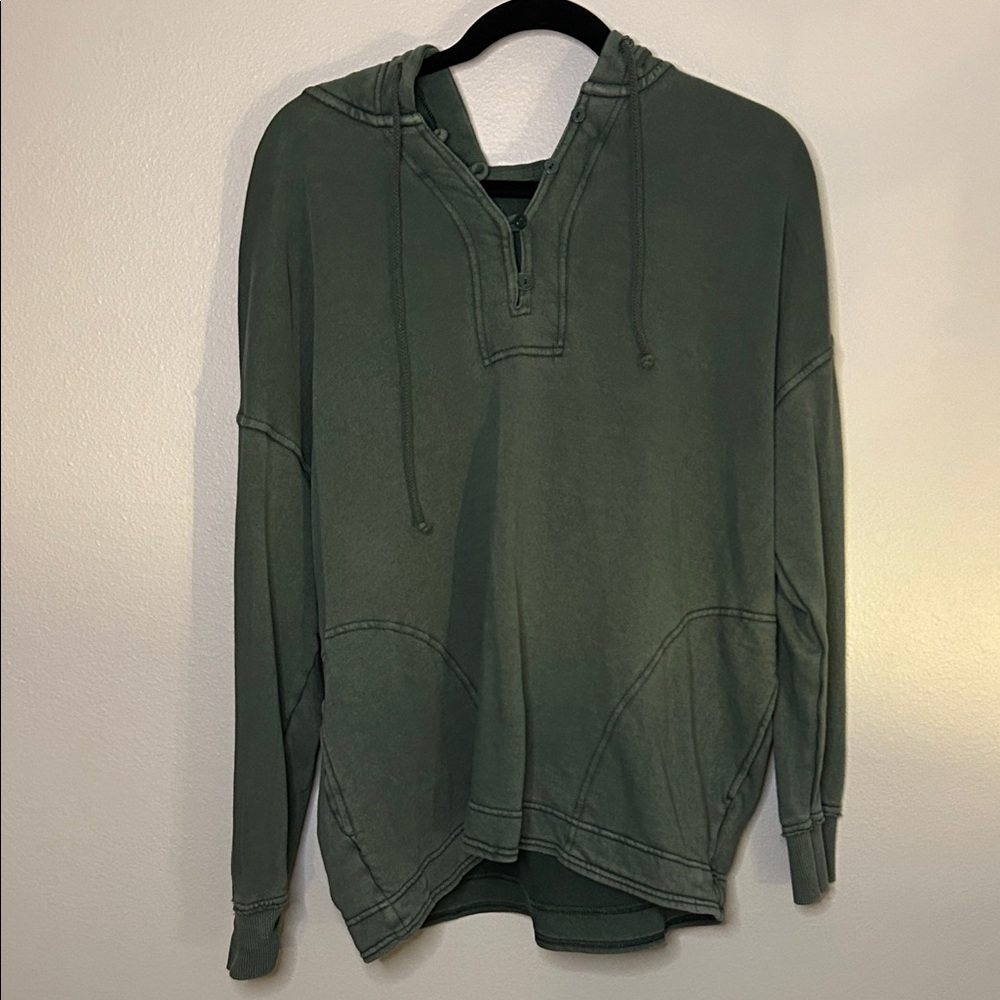 Aerie Green Crew Neck Sweater